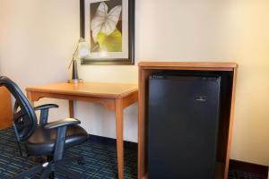 Large King Studio room in Fairfield Inn & Suites Fargo