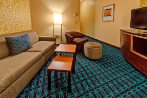 King Studio with Sofa Bed room in Fairfield Inn & Suites by Marriott Oklahoma City NW Expressway/Warr Acres