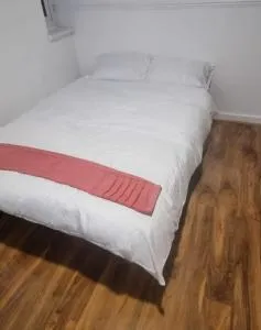 Studio Flat in London - Erith