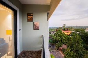 ELIVAAS Kamerios Maris 1BHK Apartment with Jacuzzi