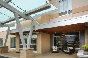 Fairfield Inn & Suites By Marriott Louisville Northeast