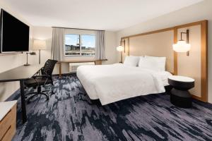 King Room with City View room in Fairfield Inn & Suites by Marriott Seattle Downtown/Seattle Center