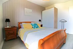 Comme à la maison entre Fontainebleau et Moret - 蒙塔日