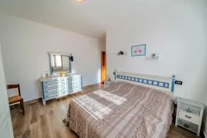 Appartamento a due passi da Gardaland con Wi-Fi veloce e aria condizionata - Ronchi