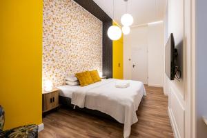 Clark & Chain Charm Grand Suite with Castle View