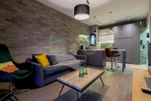 Sea view luxury apartment