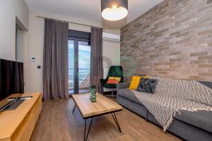 Sea view luxury apartment