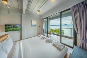 SHIN Arch39 Phuket Beach Front - SHA Plus