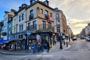 Appartements Key West - charming studio ON the port of Honfleur - Superb 360 view : photos des chambres