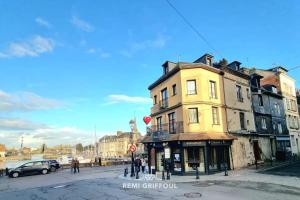 Appartements Key West - charming studio ON the port of Honfleur - Superb 360 view : photos des chambres