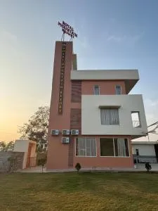 Royal Mountain Resort - Dakan Kotra