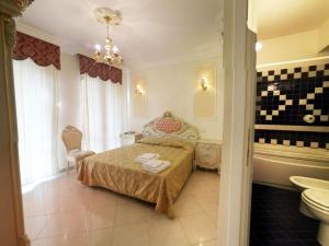 Colosseo Rooms Imperial Rome