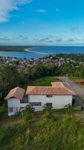 Luxury Villa Sea & River Views 5min to Pituba