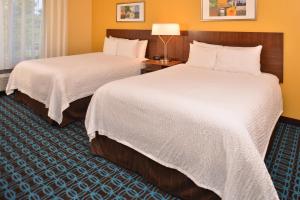 Guest Room with Two Queen Beds room in Fairfield Inn & Suites Louisville North