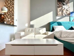Studio apartment in jumeriah village triangle district 2