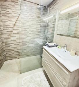 Azalea beach residence