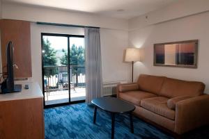 Executive Suite Guestroom with 1 King Bed room in Fairfield Inn & Suites by Marriott Spokane Valley