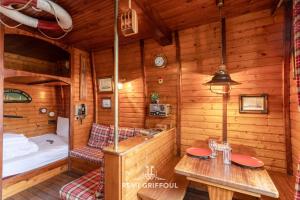 Appartements Le Carre - Studio ON the port of Honfleur - Incredible view 2 P : photos des chambres