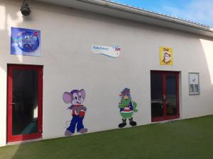 Campings Mobil home Luxueux - 40 m2 terrasse couverte - La Palmyre Les Mathes - Les Charmettes 4 etoiles : photos des chambres