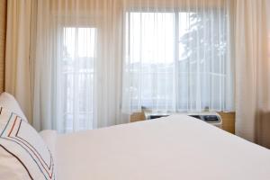 King Suite with Balcony room in Fairfield Inn & Suites by Marriott Santa Cruz