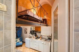 MINI ACCOMMODATION IN SANREMO LIGURIA