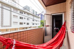 A3-CantoForte - 200 metrosPraia - ARCond - Garagem - Wifi - Ideal para Família até 6 Pessoas, sem pet, sem roupa cama-banho