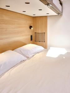 Hotels Premiere Classe Annecy Cran-Gevrier RENOVE EN 2025 : photos des chambres