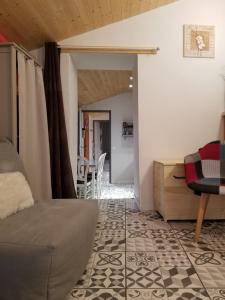 Appartements Maison Centre Ville Parking prive : photos des chambres