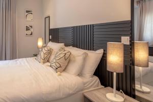 Family-Friendly Villa with Private Pool & Rooftop Oasis