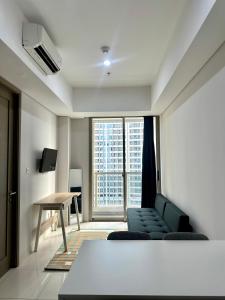 Cozy Apartment connected to mall by Lexington