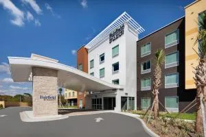 Fairfield Inn & Suites by Marriott Tampa Wesley Chapel - 泽弗希尔斯