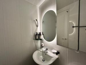 3-Bed Gimpo Airport Stay, filtered water, dryer, early check-in or late check-out flexibly