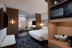 Suite, 1 King room in Fairfield Inn & Suites by Marriott Oklahoma City El Reno