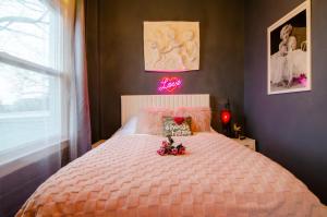 One of a kind home with NYC views