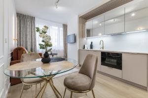 Apartament JEROZOLIMSKIE 89 Centrum Warszawy w pełni wyposażone