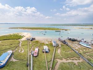 Lorna, Houseboat , West Mersea