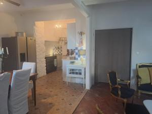 Maisons de vacances La maison SPA, PISCINE et CLIMATISATION : photos des chambres