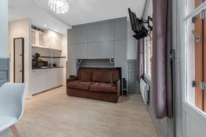 Appartements Studio 100M de la plage & casino : photos des chambres