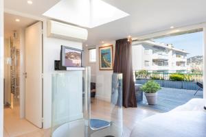 Duplex with Rooftop and Sea View Palm Beach