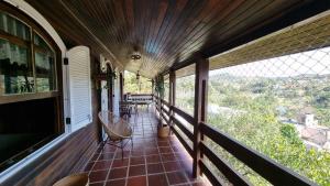 Linda Chácara - Alpes de Guararema Condominio - MINIMO 2 NOITES