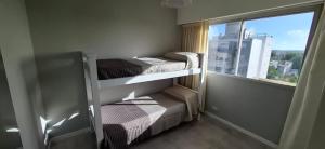 Departamento de 3 ambientes con cochera