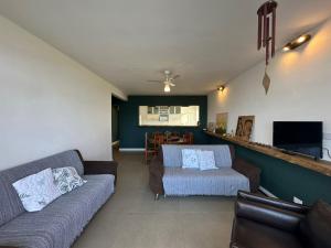 aconchegante frente mar