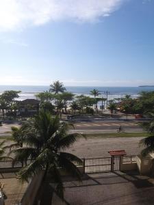 aconchegante frente mar