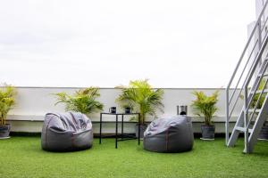 Housr 43 Gachibowli Hyderabad Near DLF Cybercity