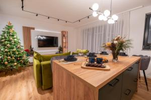 Jacuzzi & Sauna Skyview