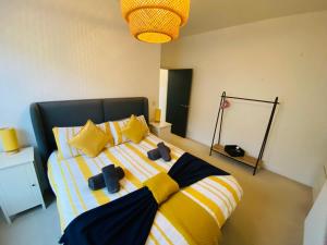One-Bedroom Apartment WITH hottub room in Seascape - Holiday Home Apartment