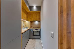 Kalman-Srebrna Pahulja Zlatibor centar-Garazno mesto