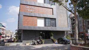 Raas Mahal-Hotel In Jaipur Near Tourist Places