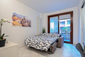 Bilocale Chic, 10 min Aeroporto Milano-Bergamo, BOX AUTO e ARIA CONDIZIONATA