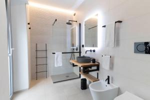 Sardinian Days - Jacuzzi Suites & Rooms